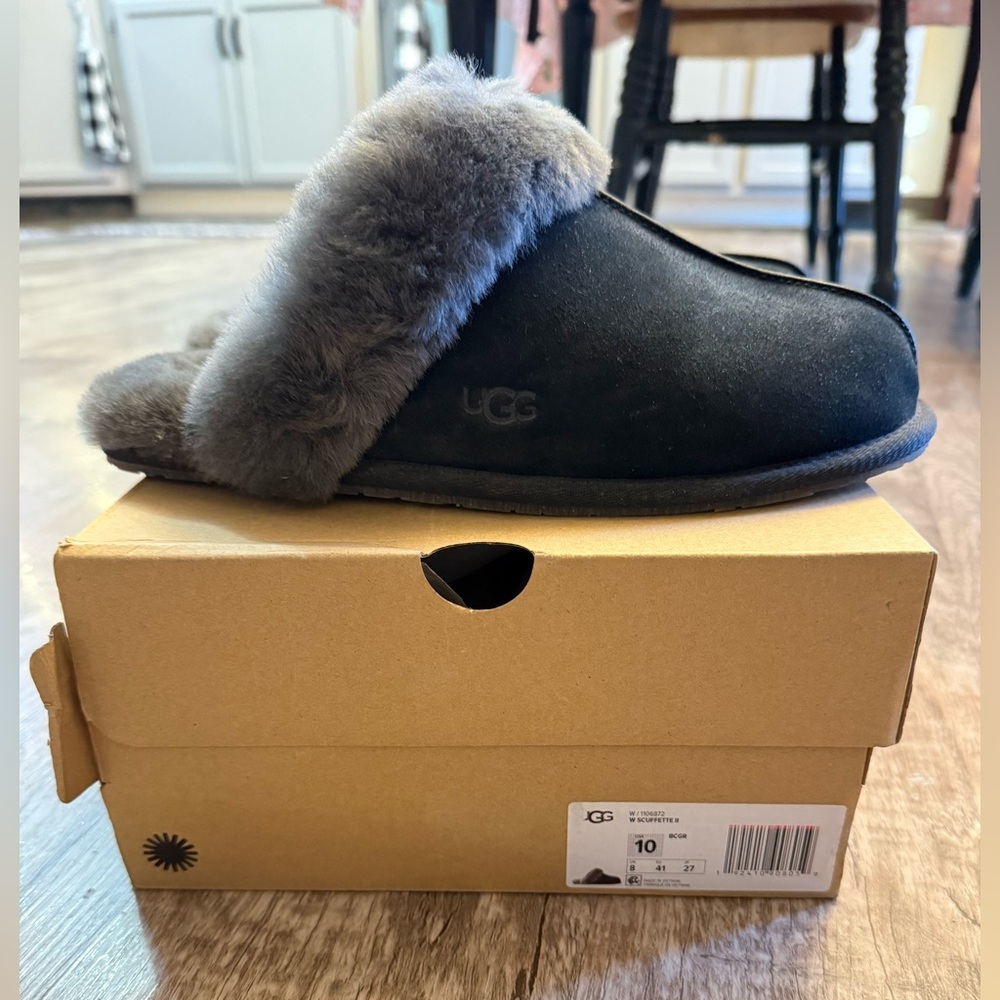 UGG Scuffette II Slippers Size 10 Black/Grey Sheepskin Slippers